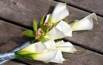 White Lily Mom Bouquet
