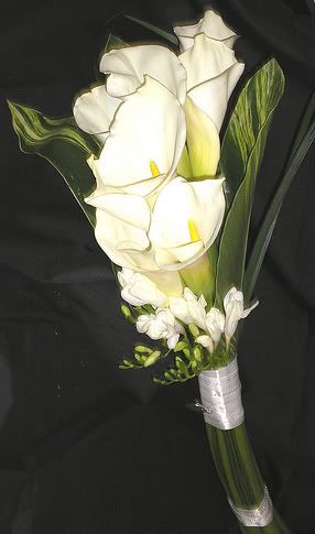 White Calla Lily Arm Bouquet