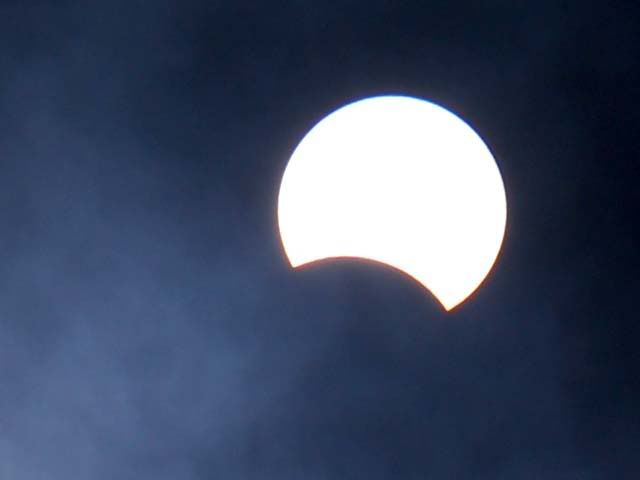 Imagenes del eclipse de ayer Imagenes del eclipse de ayer