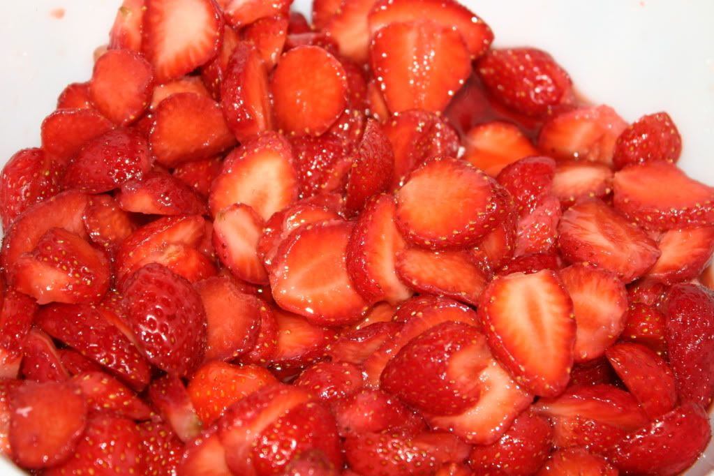 Berries macerating
