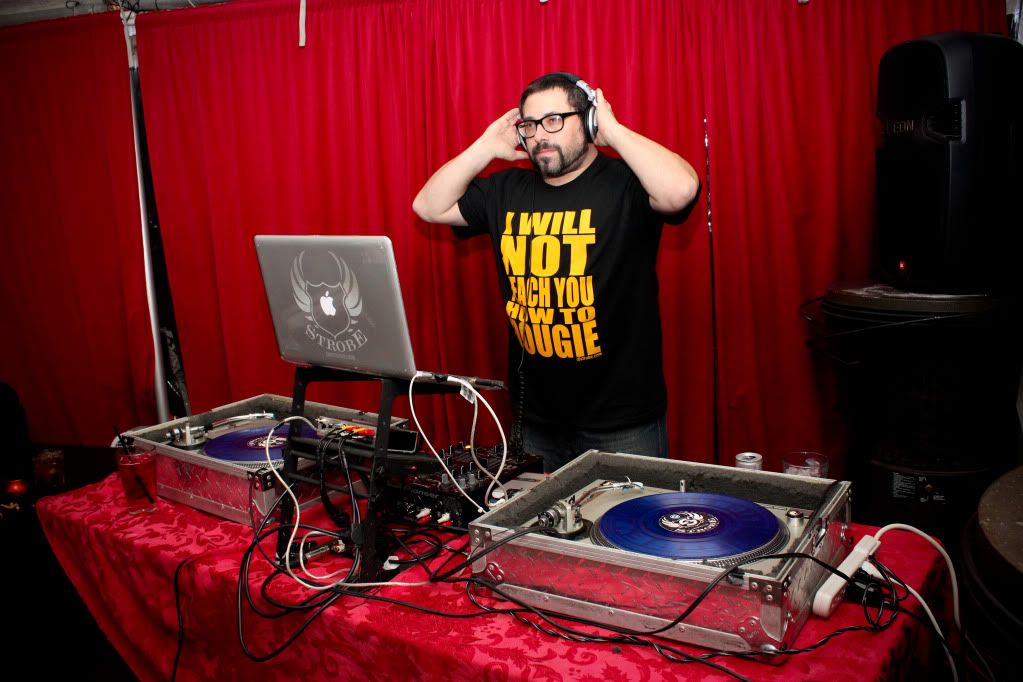 IMAGE: http://i679.photobucket.com/albums/vv157/awilliams87/IMG_2451.jpg