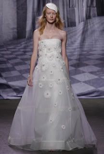 fashion trends,wedding gown,runway