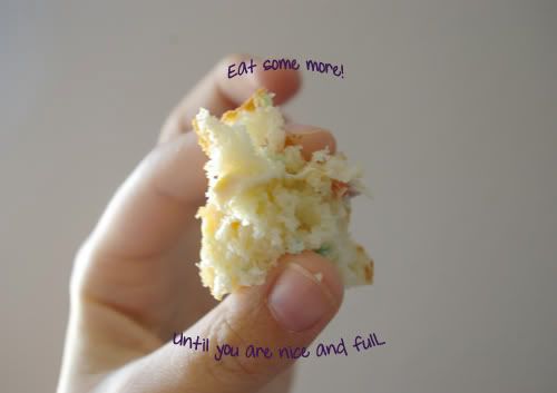 How to eat cupcake 4
