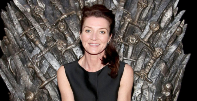 http://i679.photobucket.com/albums/vv159/aspasie79/24LAD/Suits-Michelle-Fairley-Game-of-Thrones_zpsc28bdce5.png