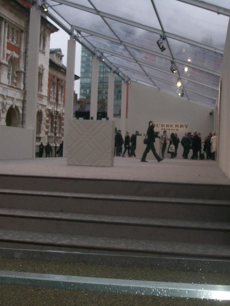 LFW